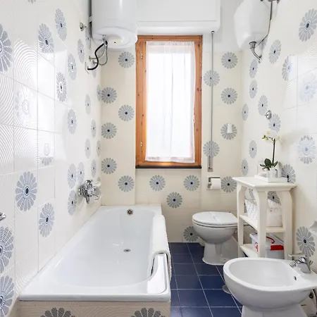 La Casa Bianca By M&g *