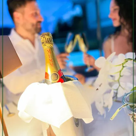 La Casa Bianca By M&g *