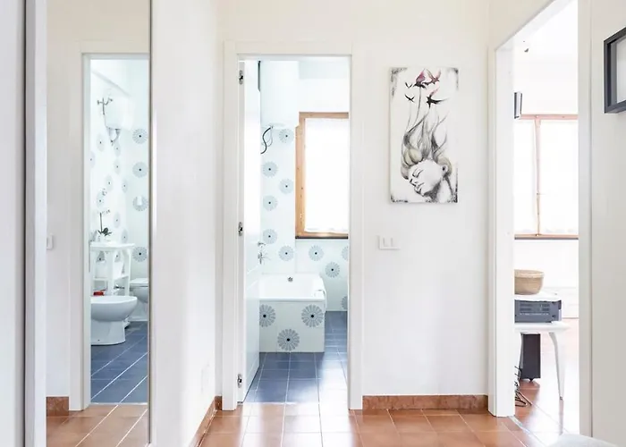 La Casa Bianca By M&g Orero